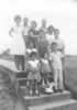 FamiliaacueductoBN.jpg (80,341 bytes)